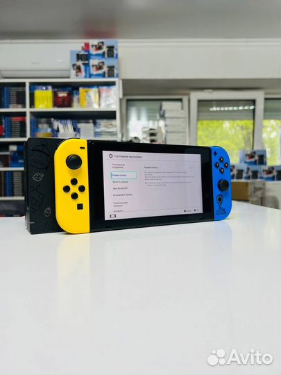 Nintendo Switch Fortnite Edition 32Gb + 64Gb Micro