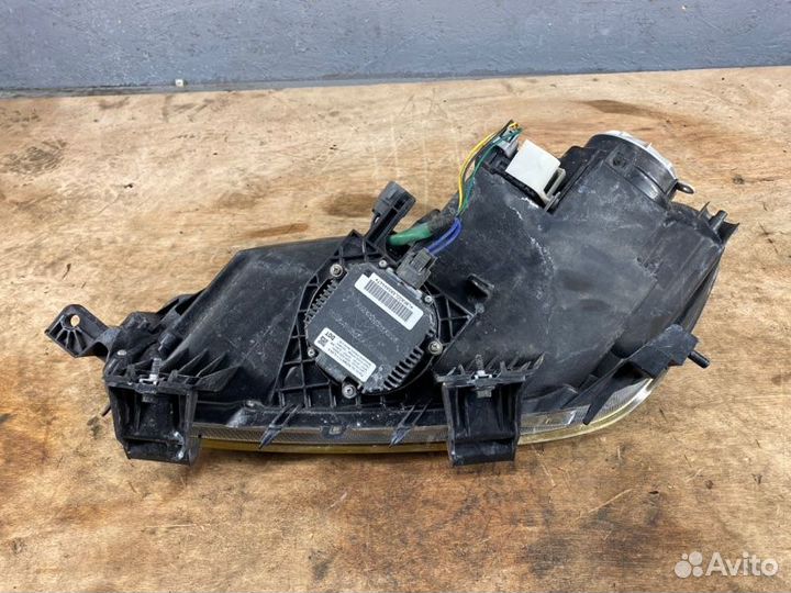 Правая Фара Mazda CX-7 2006-2012 г.в