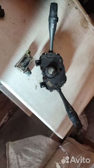 Стрекоза Ниссан Премьера