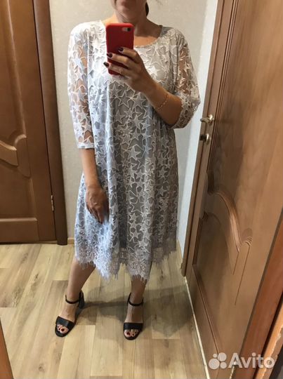 Красивое нарядное платье 52 размера