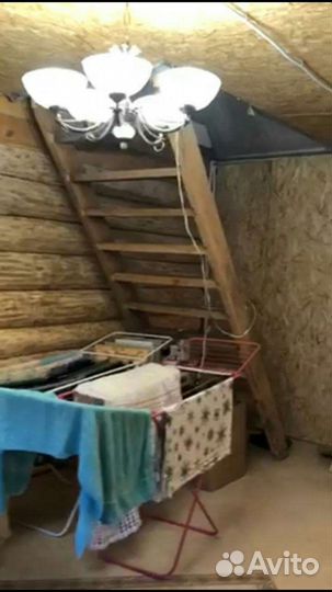 Лестница деревянная