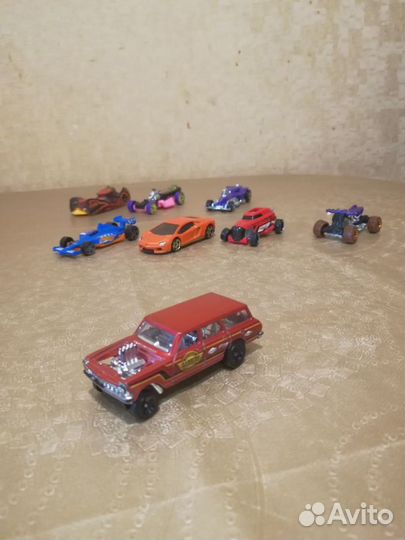 Набор моделек HotWheels