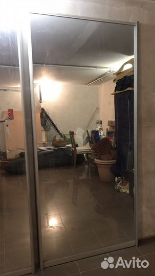 Зеркальная откатная дверь