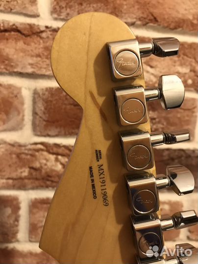 Гитара Fender Player Stratocaster MN Polar White