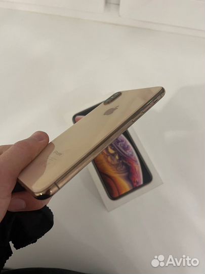 iPhone Xs, 64 ГБ