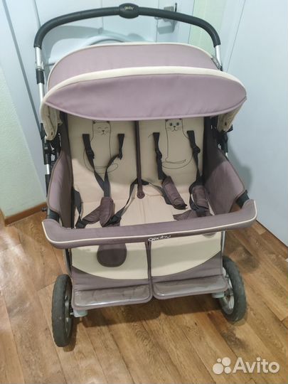 Прогулочная коляска для двойни