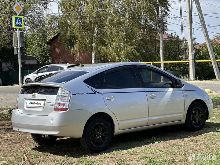 Toyota Prius 1.5 CVT, 2010, 349 000 км