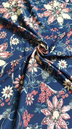 Ткань плательная, костюмная