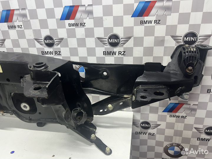 Балка заднего моста BMW 33316864561