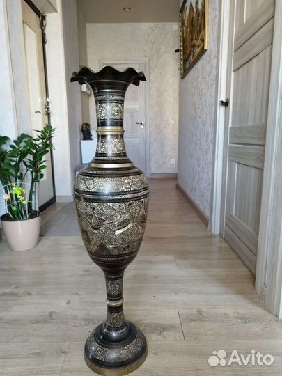Ваза напольная из латуни