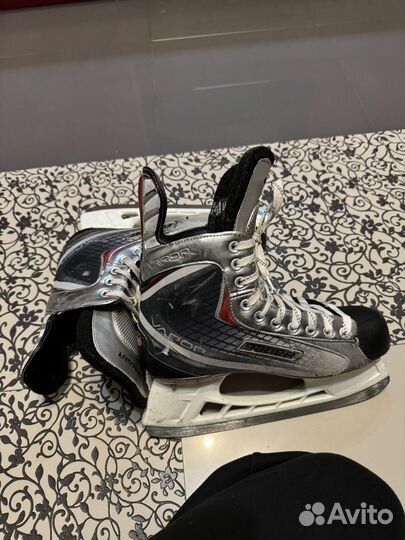 Хоккейные коньки bauer vapor x20