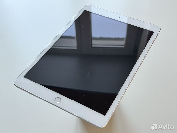 iPad 8 поколения 2020 32GB Wi-Fi Silver акб 100