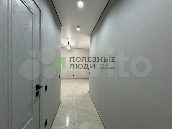 2-к. квартира, 55 м², 7/19 эт.