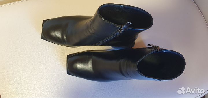 Ботинки женские