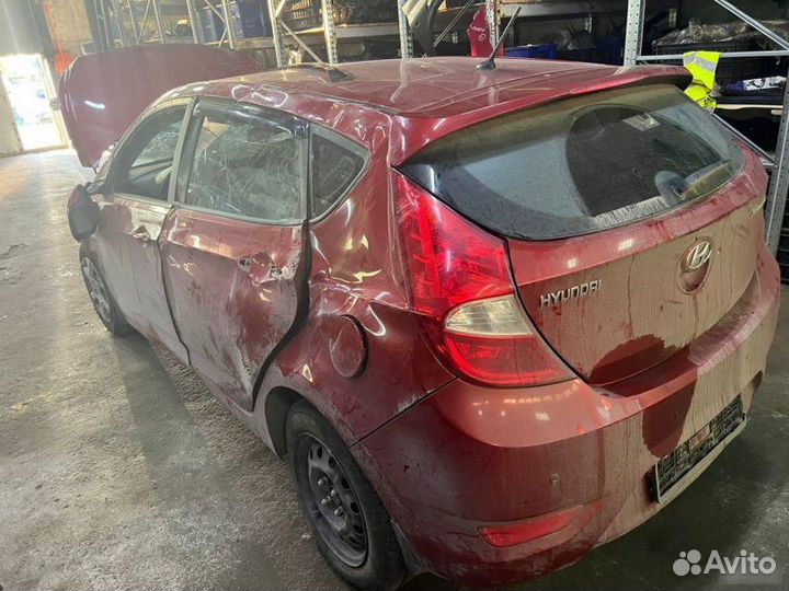 Амортизатор крышки багажника Hyundai Solaris