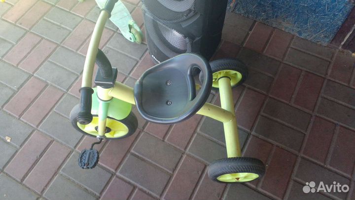 Детский трехколесный велосипед bmw