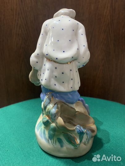 Статуэтка Старик и золотая рыбка. Гжель