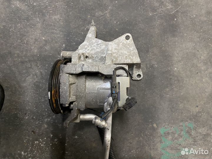 Компрессор кондиционера Subaru Impreza GG2 EJ15