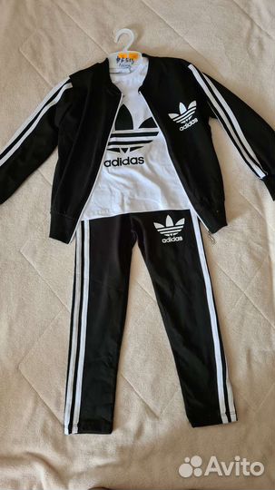 Спортивный костюм