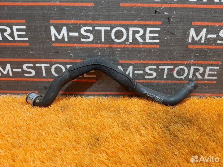 Патрубок расширительного бачка Mercedes-Benz C