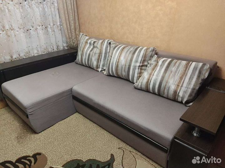 Угловой диван бу