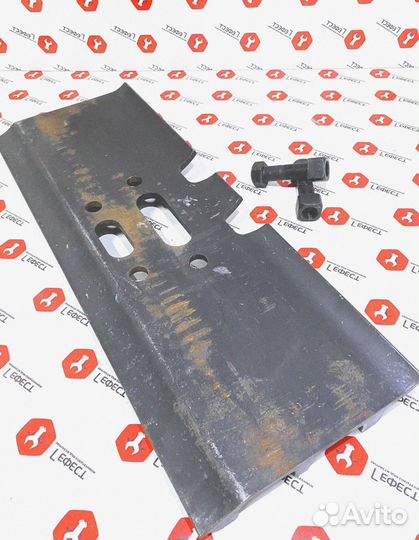 Башмак экскаватора Hyundai 84E7-00571