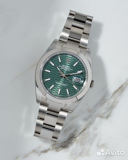 Rolex Oyster Perpetual Datejust 41mm Green Fluted