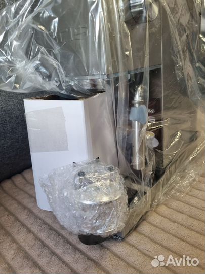 Кофеварка рожковая polaris pcm 1542e adore crema