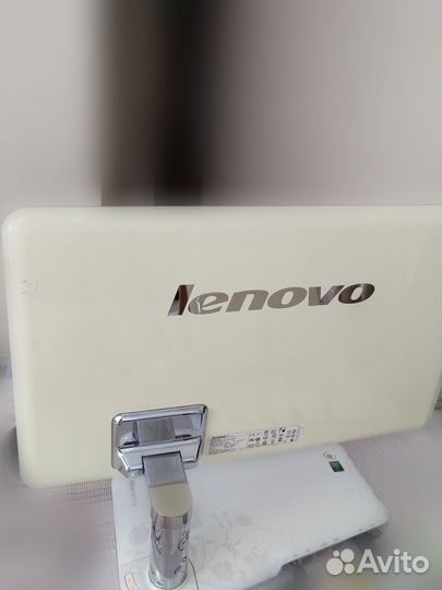 Моноблок Lenovo IdeaCentre A320 с Windows 7