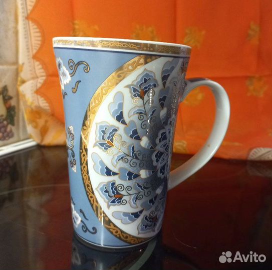 Кружка фарфоровая
