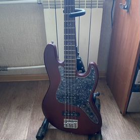 Бас гитара fender jazz bass