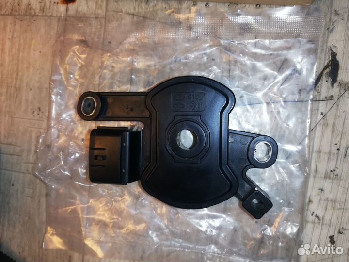 Датчик положения селектора АКПП