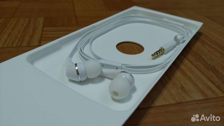 Наушники lenovo