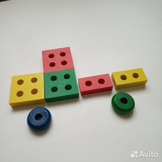 Развивающие игрушки