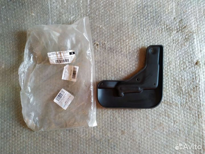 Брызговик передний левый Mazda CX-5 2017