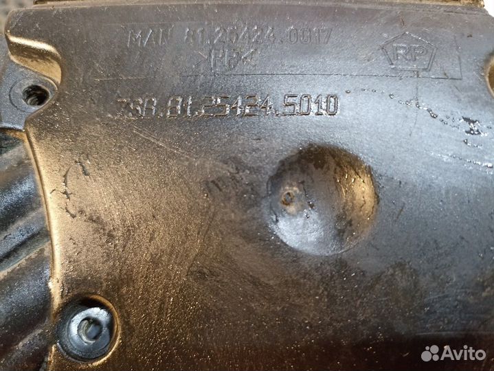 81254245009 Крышка кабельной шахты