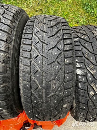 Tigar SUV Ice 215/60 R17 100T