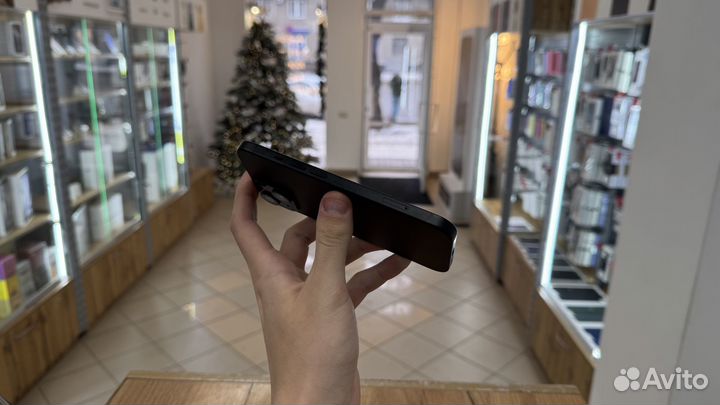 iPhone 15, 128 ГБ