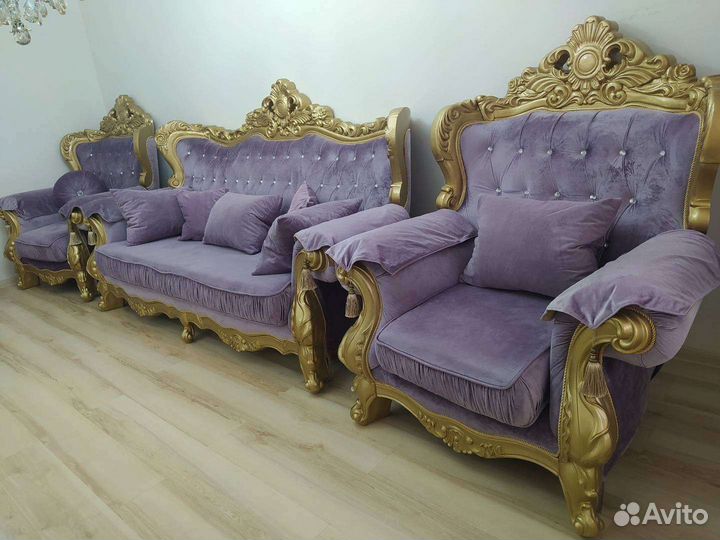 Диван бу Аделина