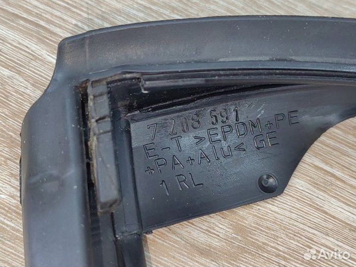 Уплотнительная резинка боковой двери задняя правая
