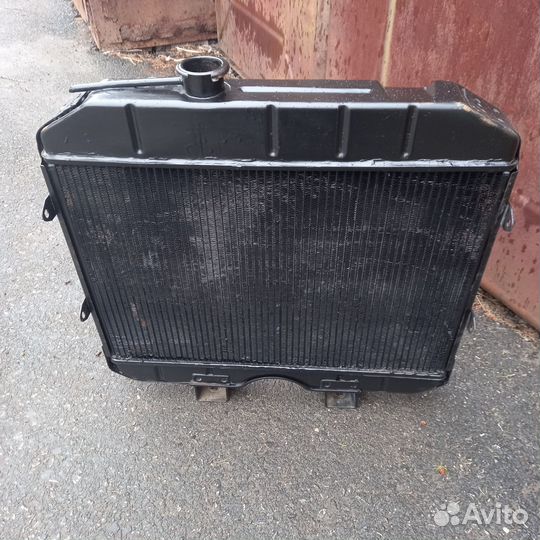 Радиатор на УАЗ 469
