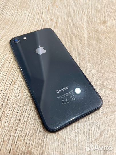 iPhone 8, 64 ГБ