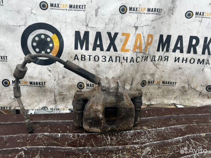 Суппорт тормозной передний правый Peugeot 308