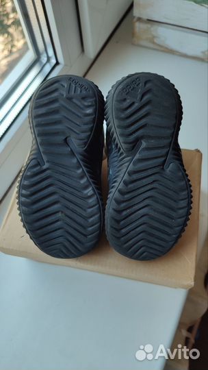 Кроссовки adidas 23