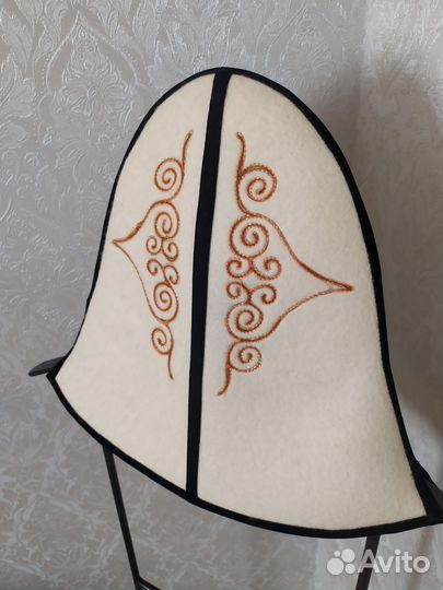 Ак-калпак мужской национальный убор Кыргызстана