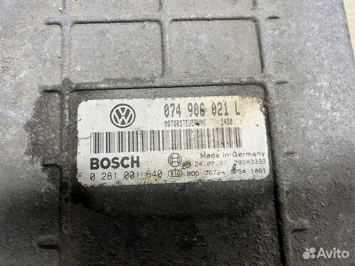 Блок управления двигателем VW T4 2.5