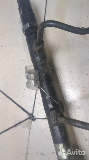 Рампа топливная Mercedes Vito W638, 2000