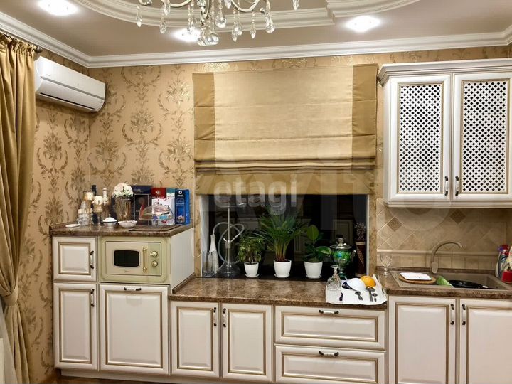 Дом 164,9 м² на участке 5,3 сот.