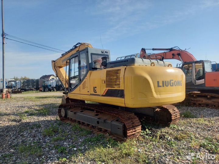 Гусеничный экскаватор LiuGong CLG925E, 2016