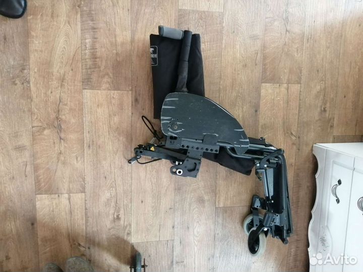 Коляска инвалидная